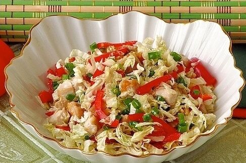 Insalata ricca di sostanze nutritive